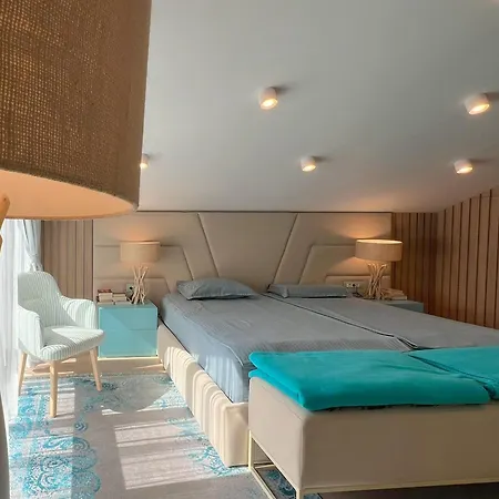 Pino - Villa, Casa, Cucina е Terrazza Гостьовий будинок