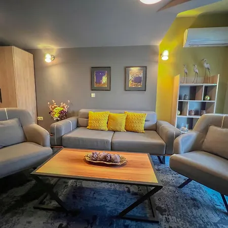 Pino - Villa, Casa, Cucina е Terrazza Албена