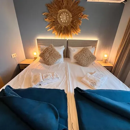 Pino - Villa, Casa, Cucina е Terrazza Gæstehus 4*