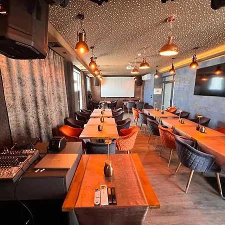 Pino - Villa, Casa, Cucina е Terrazza Konukevi