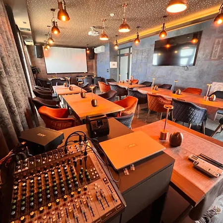 Gasthuis Pino - Villa, Casa, Cucina е Terrazza 4*