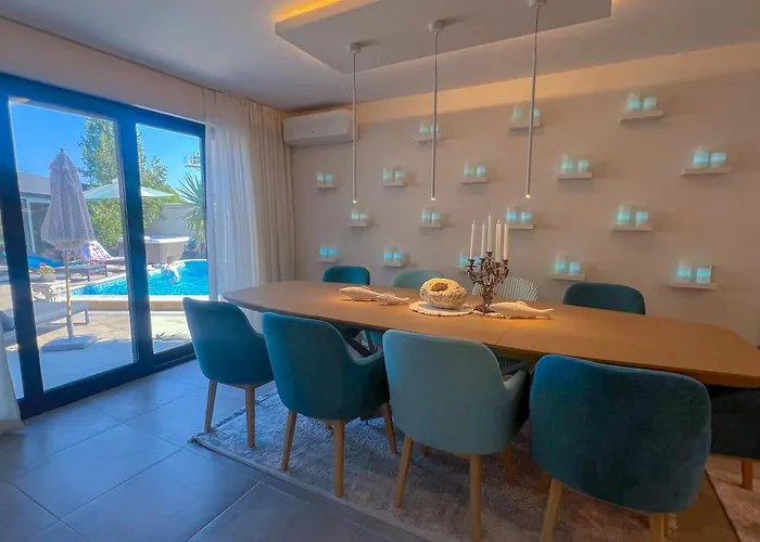 Konukevi Pino - Villa, Casa, Cucina е Terrazza Albena